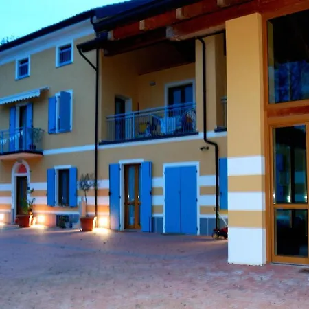 ベッド・アンド・ブレックファスト Agricola Godino 3*